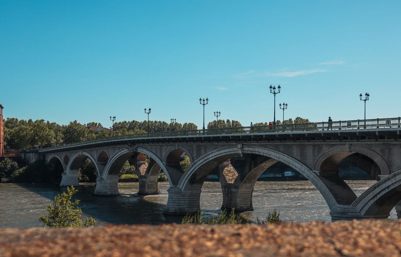Le pont Saint-Pierre et la Garonne à Toulouse